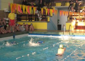 Mikołajkowe Mistrzostwa RWKS SPARTA w pływaniu.